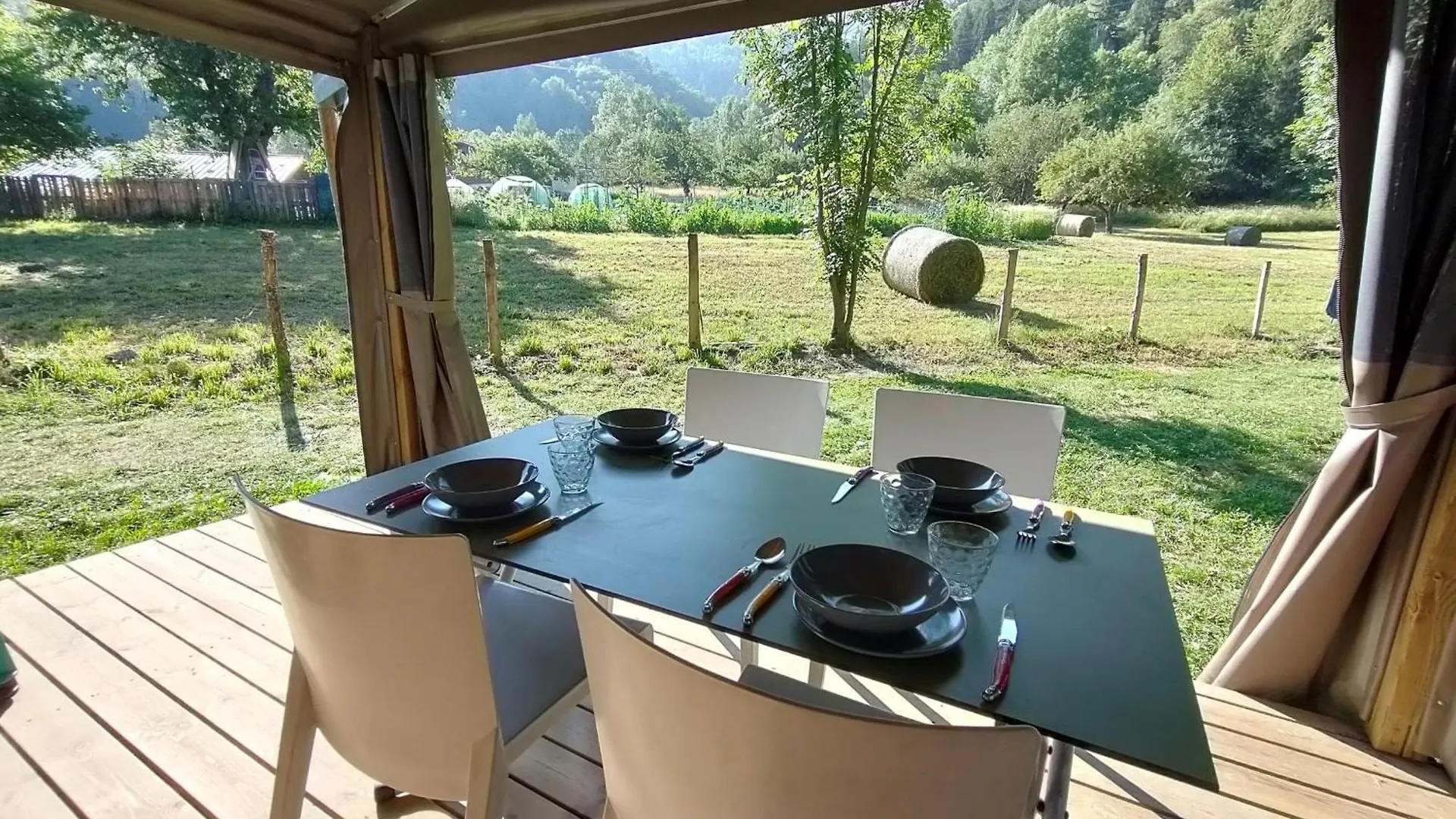 Camping Canopee Landry Campsite